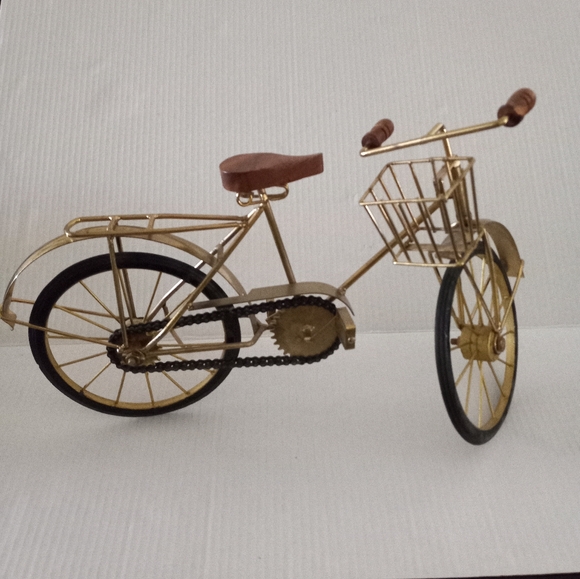Bike Metal Other - Metal Bike Scupulture Working Part Wood Seat Grips/Metal $30